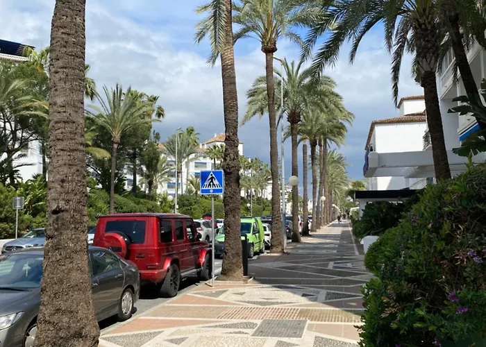 Puerto Banus Views And Pool Nocleg ze śniadaniem