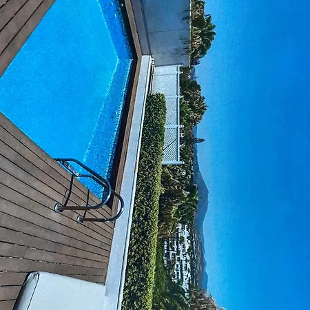 Puerto Banus Views And Pool Bed & Breakfast